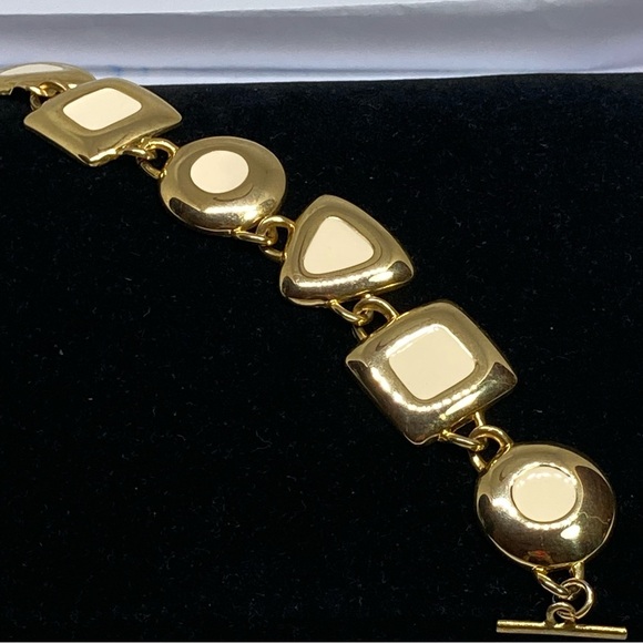 Vintage 1980s Bold Geometric Gold Tone Link Bracelet Cream Enamel Toggle Clasp - Picture 1 of 6